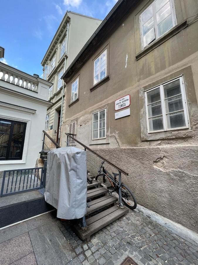 Downtown Secret Apartment 萨格勒布 外观 照片