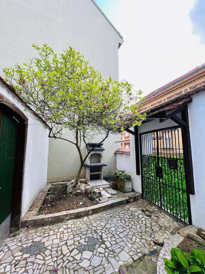 Downtown Secret Apartment 萨格勒布 外观 照片