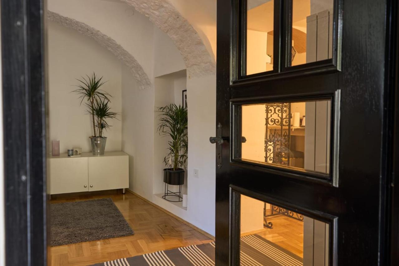 Downtown Secret Apartment 萨格勒布 外观 照片